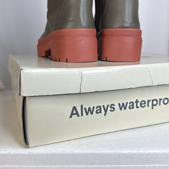 COUGAR Women's Saydee Leather combat boot Sz 7/ Olive - Picture 13 of 15